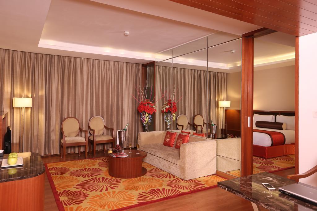 Country Inn & Suites By Radisson, ميروت المظهر الخارجي الصورة